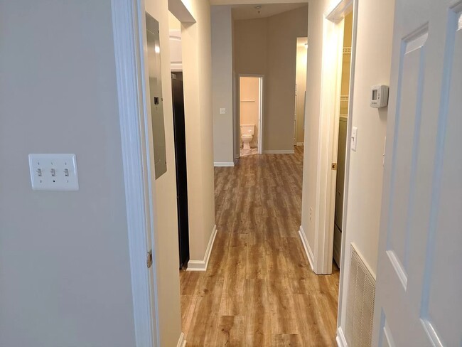 Building Photo - 25910 Ridge Manor Dr