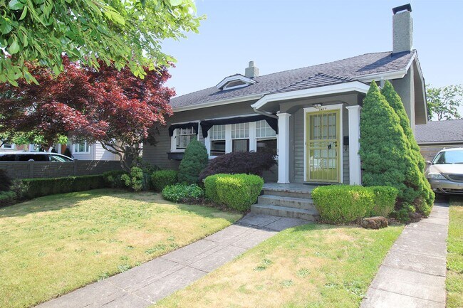Foto del edificio - 3412 NE 59th Ave