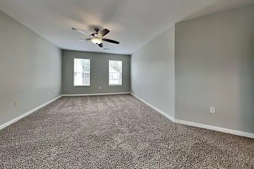 Building Photo - 702 Marjam Ln