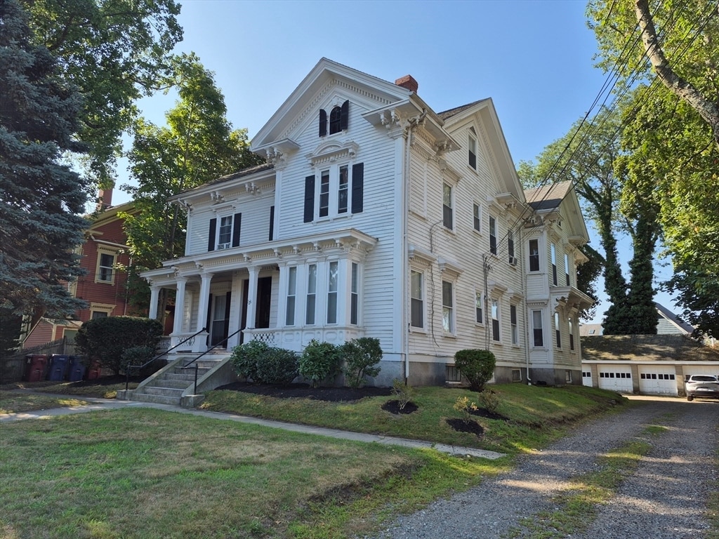 Primary Photo - 126 W Wyoming Ave