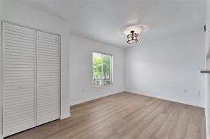 Building Photo - 9940 7th Way N