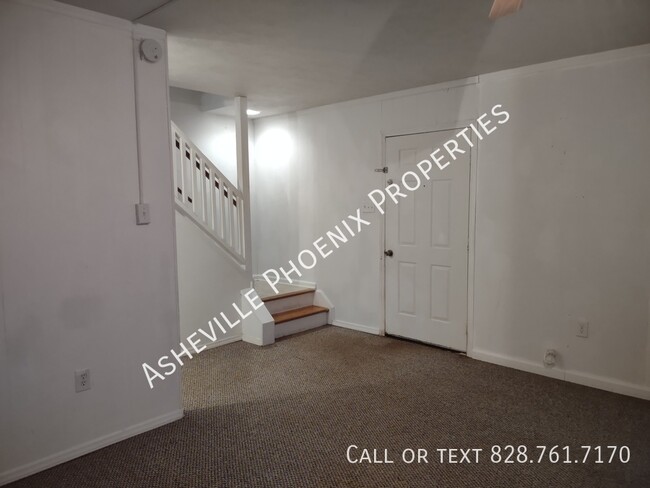 Building Photo - 17 Brookcliff Drive
