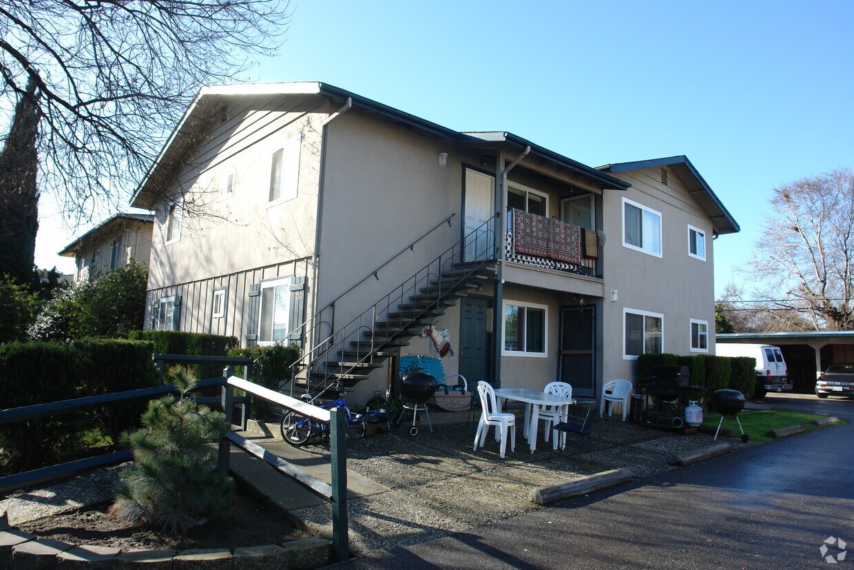 Building Photo - 1381 San Tomas Aquino