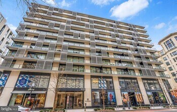 Building Photo - 925 H St NW