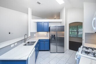 Building Photo - 13911 Sorrel Grove Ct