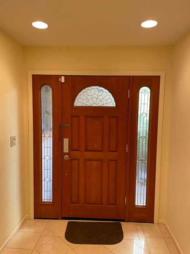 Foto del edificio - 2118 Pinehurst Ct