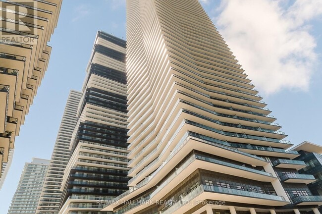 Building Photo - 38-3538 Annie Craig Dr
