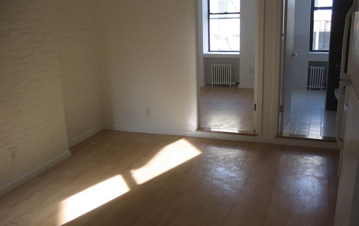 Primary Photo - 680 E 9th St