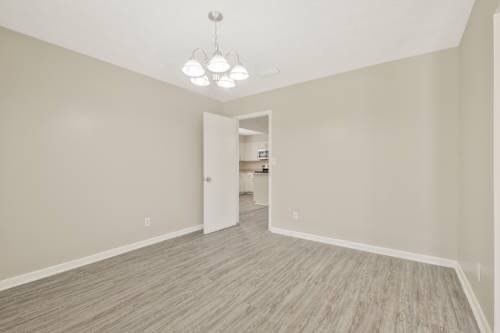 Building Photo - 2793 River Oak Dr