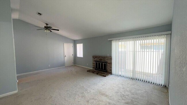 Foto del edificio - 5 Donner Creek Ct