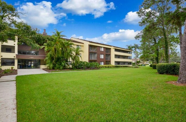 Foto del edificio - 13602 S Village Dr