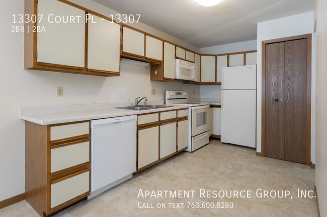 Foto del edificio - 13307 Court Pl