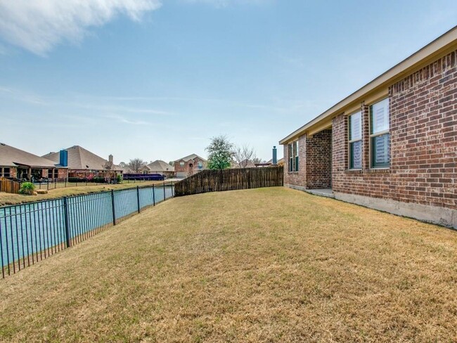 Building Photo - 1097 Luton Dr