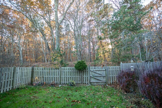 Building Photo - 86 Kettlebrook Dr