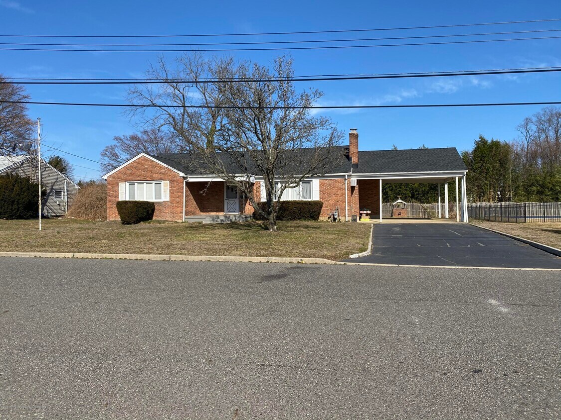 19 Cooper Ave, West Long Branch, NJ 07764 House for Rent in West Long