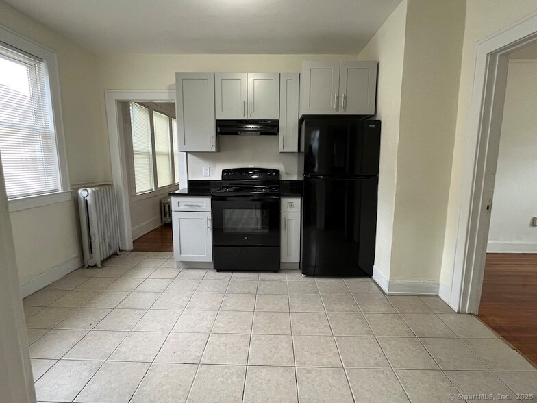Foto principal - 230 Enfield St