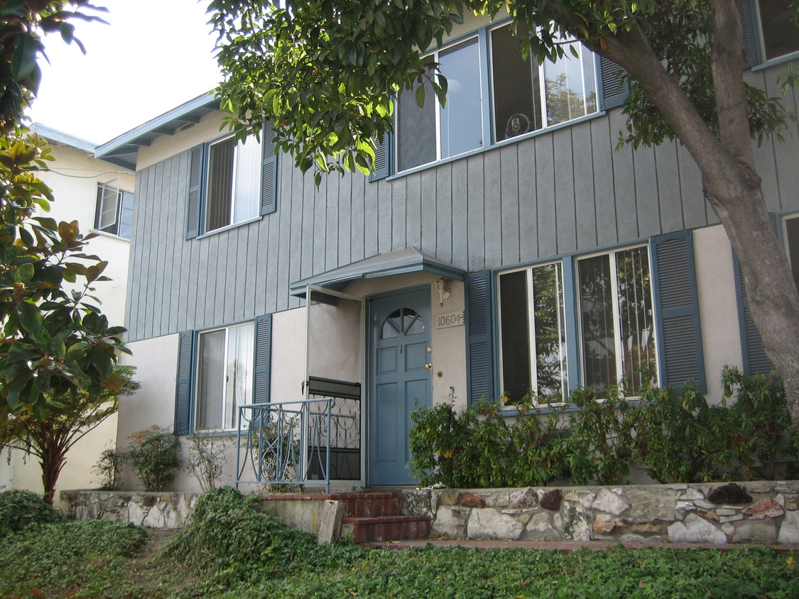 Primary Photo - 10604 National Blvd