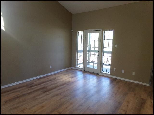 Foto del edificio - 1311 N University Ave