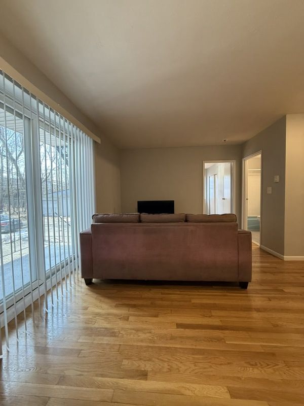 Building Photo - 565 Hyde Park Ave