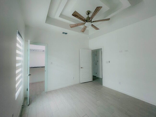 Foto del edificio - 1623 W Smt Dr