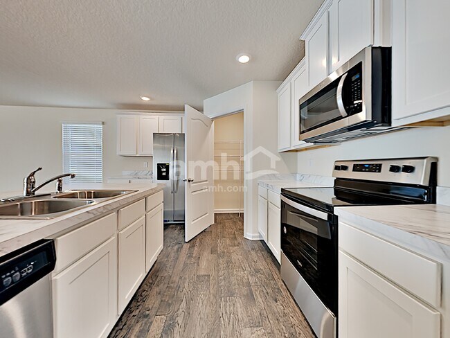 Building Photo - 3528 Grayson Ln