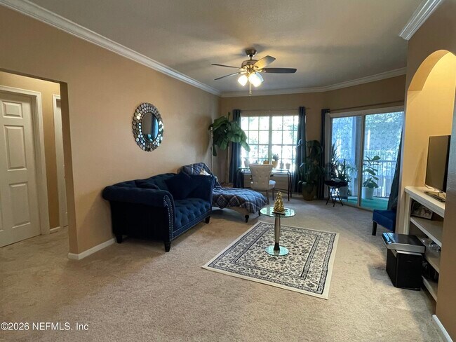 Foto del edificio - 3938 Hendricks Ave