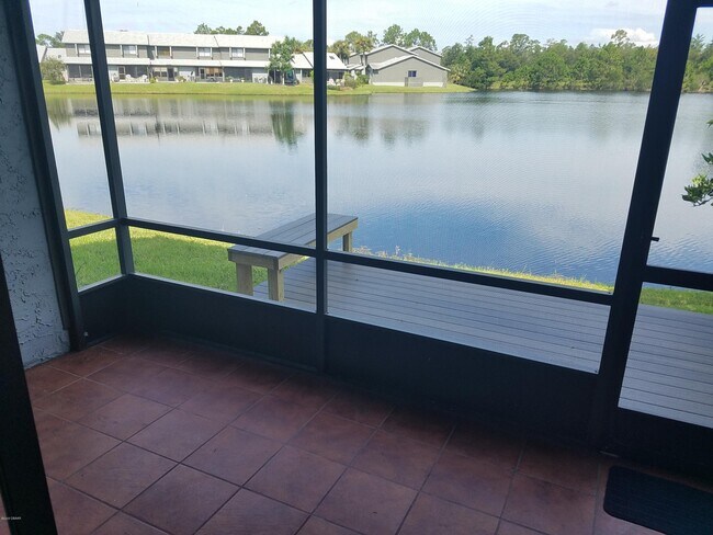 Building Photo - 210 Lemon Tree Ln