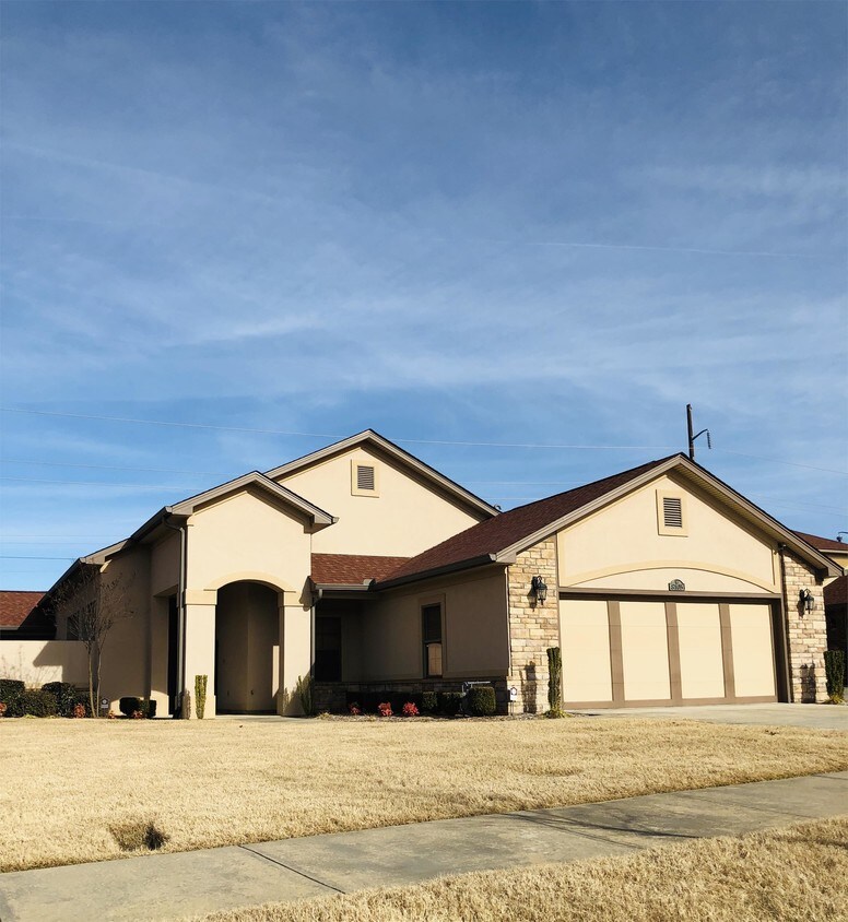 8105 Cisterna Way, Fort Smith, AR 72916 House for Rent in Fort Smith