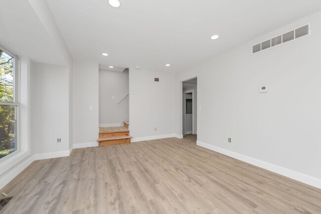 Foto del edificio - 7725 Timbercreek Ct