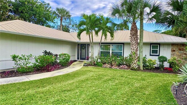 Foto del edificio - 323 SW Ridge Ln