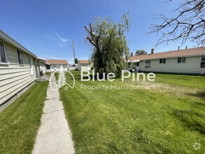 Building Photo - 550 W 21st St