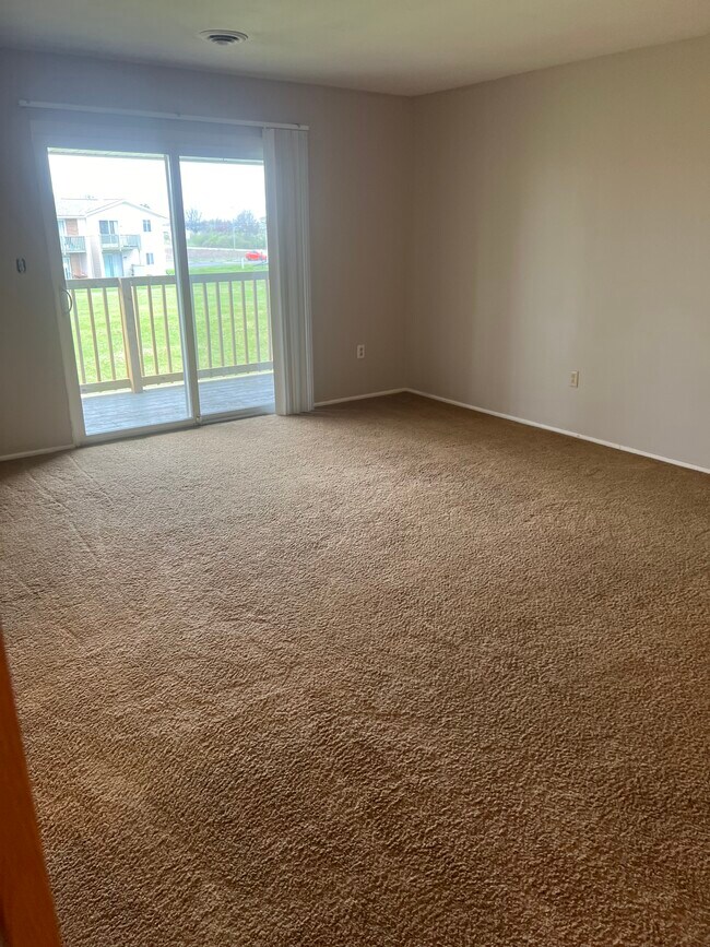 2275 N Cable Rd Unit 99, Lima, OH 45807 Condo for Rent in Lima, OH