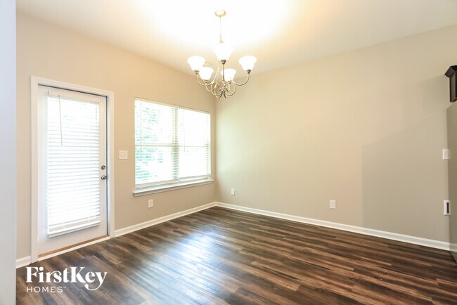 Building Photo - 3295 Chapel Hills Pkwy