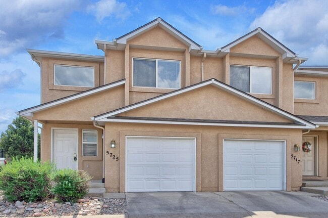 Low-Maintenance Living in Colorado Springs - Low-Maintenance Living in Colorado Springs Townhome