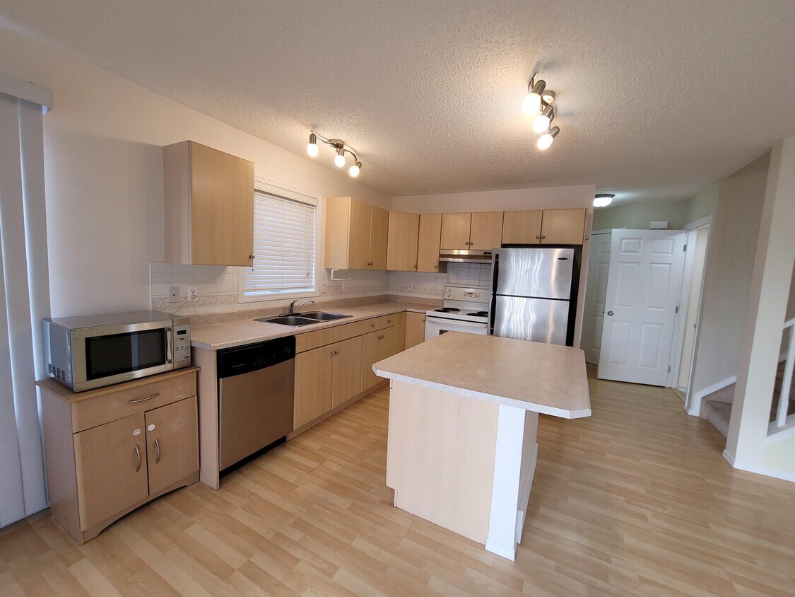 Photo principale - 4350-4323 23 St NW