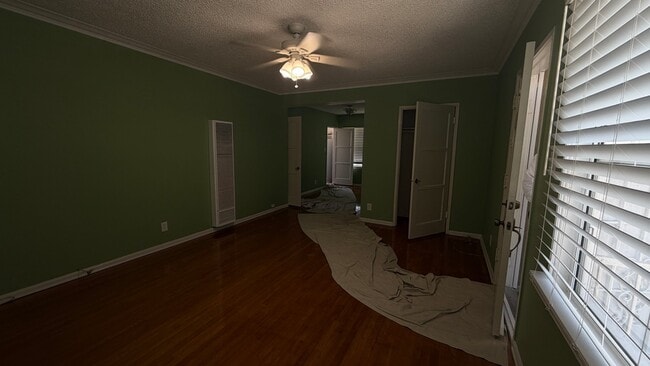 Photo - 1942 S Rimpau Blvd Apartment