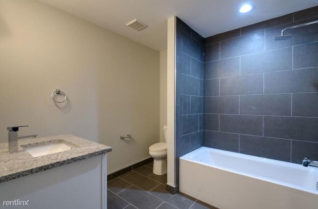 Building Photo - 3 br, 2.5 bath  - 1513 N Mascher Street