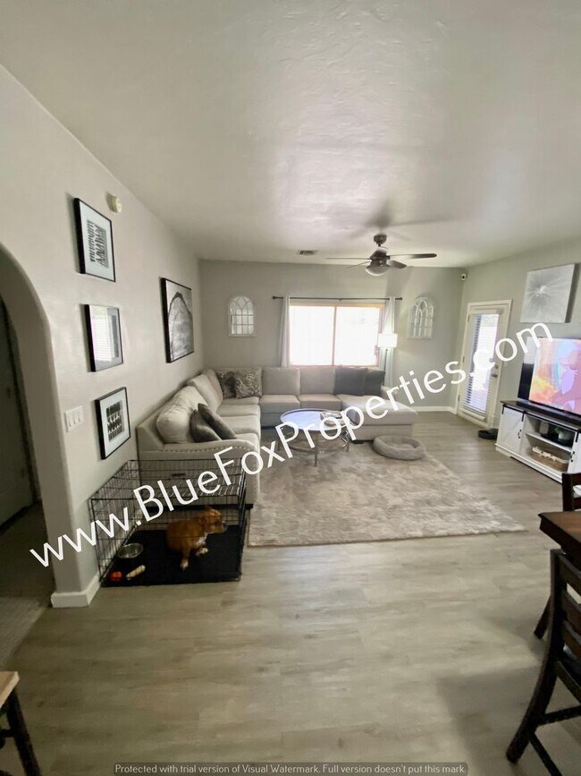 Building Photo - 1365 E Zulema Loop