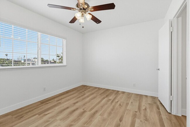 Foto del edificio - 6629 Crenshaw Blvd