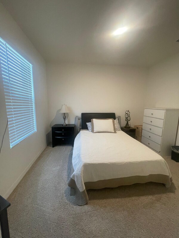 Foto del edificio - 917 N Brack St