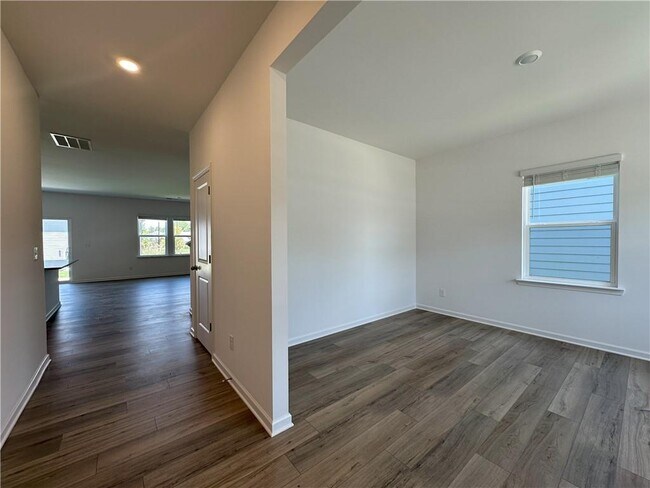 Foto del edificio - 612 Blue Sky Blvd