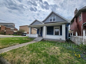 Building Photo - 1131 Maple Ave