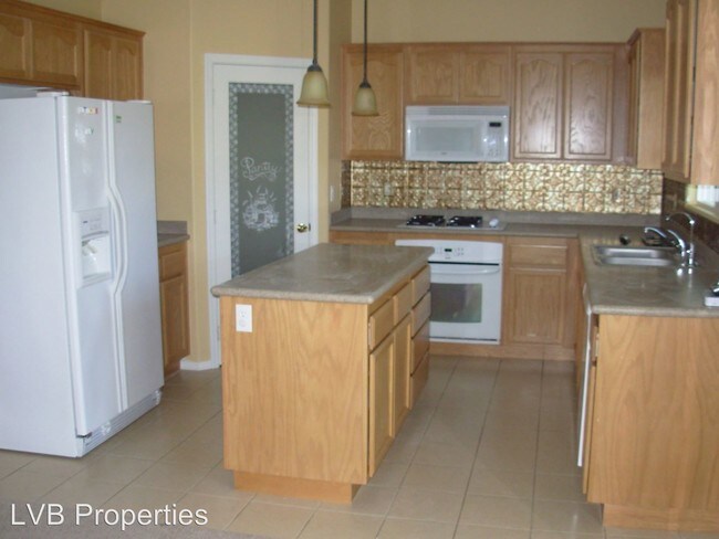 Foto del edificio - 4 br, 2 bath House - 260 Dahlia