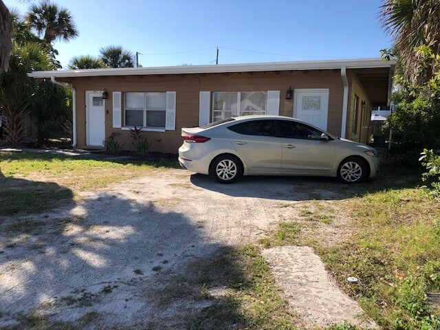 Front yard parking - 409 Tyler Ave