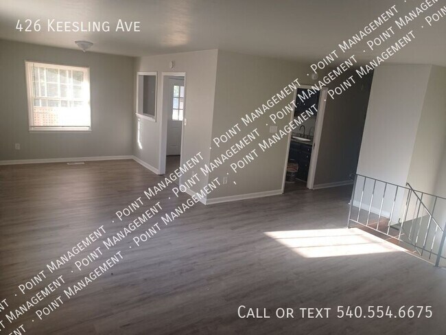 Foto del edificio - 426 Keesling Ave