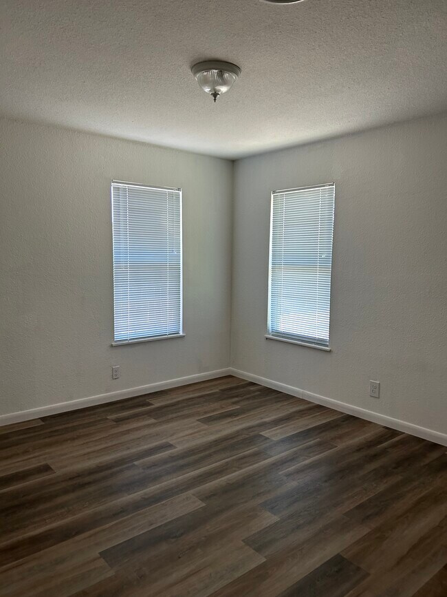 Building Photo - 313 Gulf Stream Dr