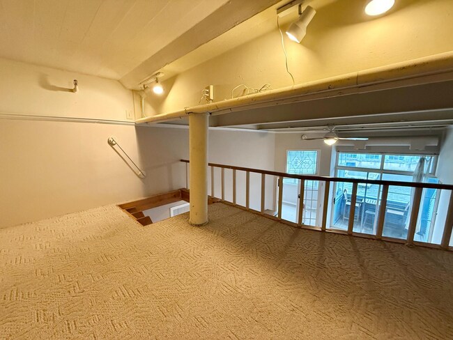 Foto del edificio - 3 N Christopher Columbus Blvd