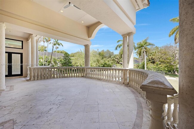 Building Photo - 8112 Los Pinos Cir