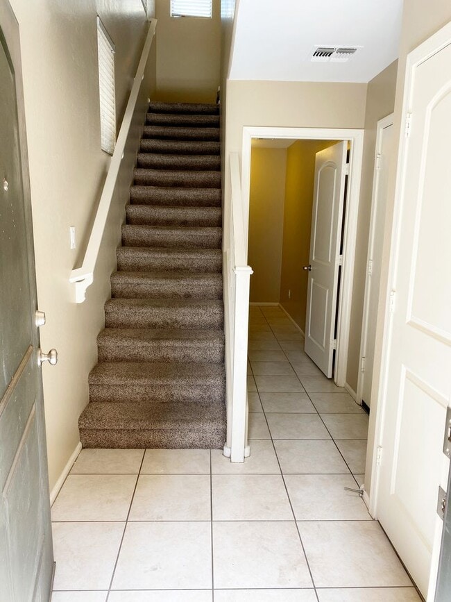 Building Photo - $500 off First Months Rent! High End Dual ...