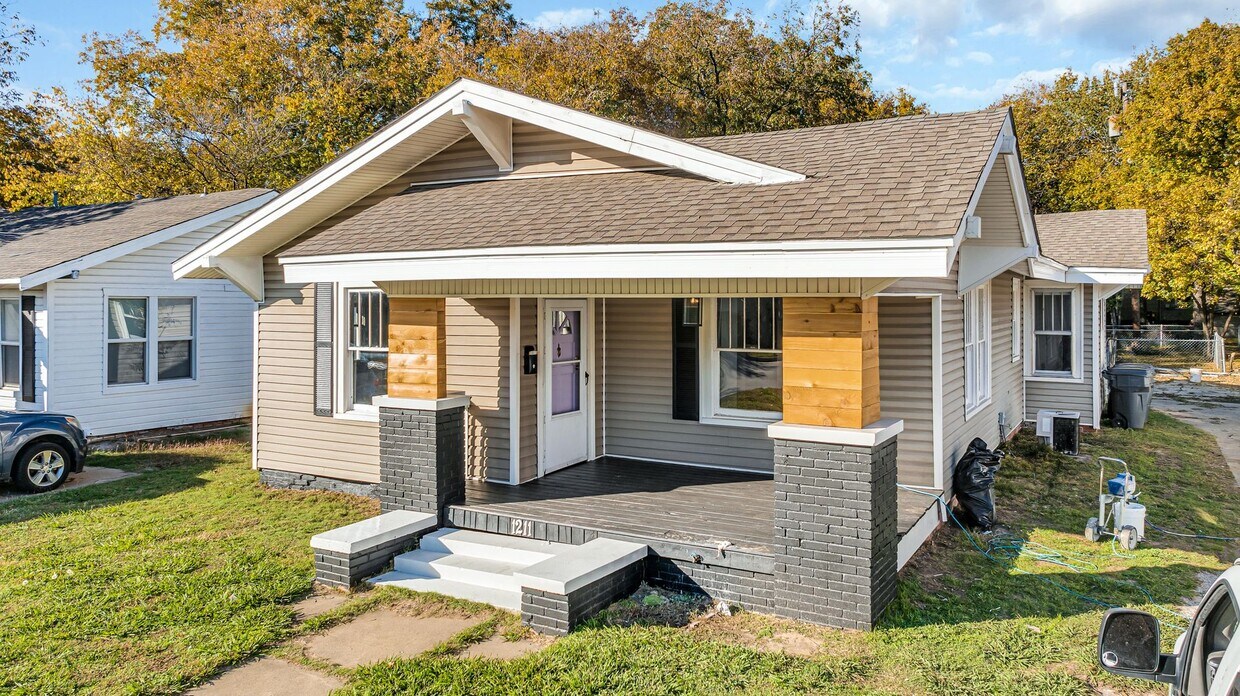 Primary Photo - Two Bed 1 Bath